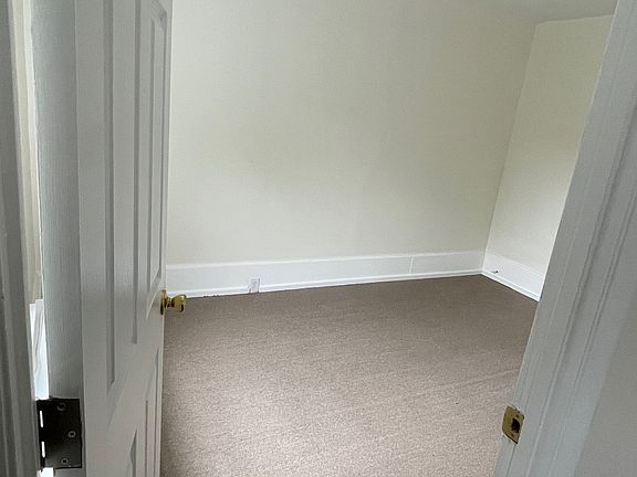 2nd image of 435 S 17th St APT 2