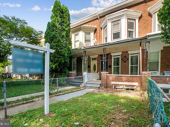 3rd image of 2159 Chelsea Ter