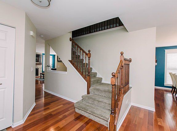 2nd image of 2937 Deerpath Ct