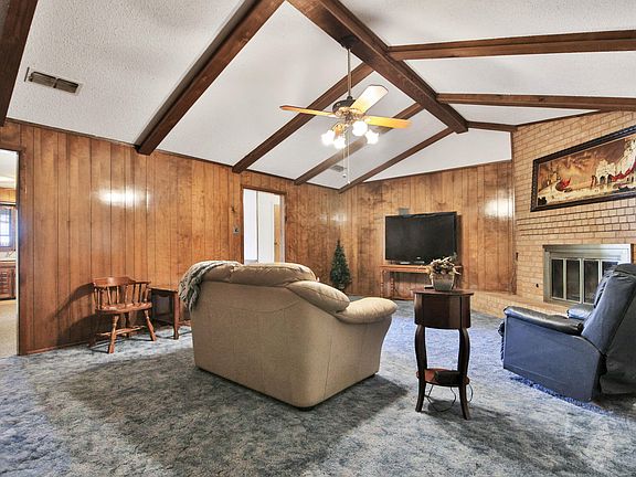5th image of 4409 55th St