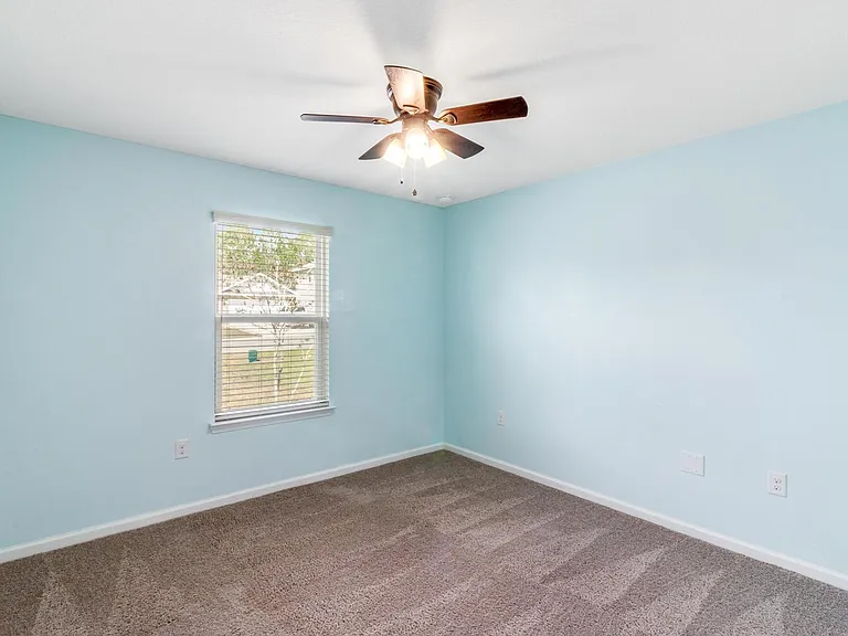 4615 Plover Dr — Photo 10