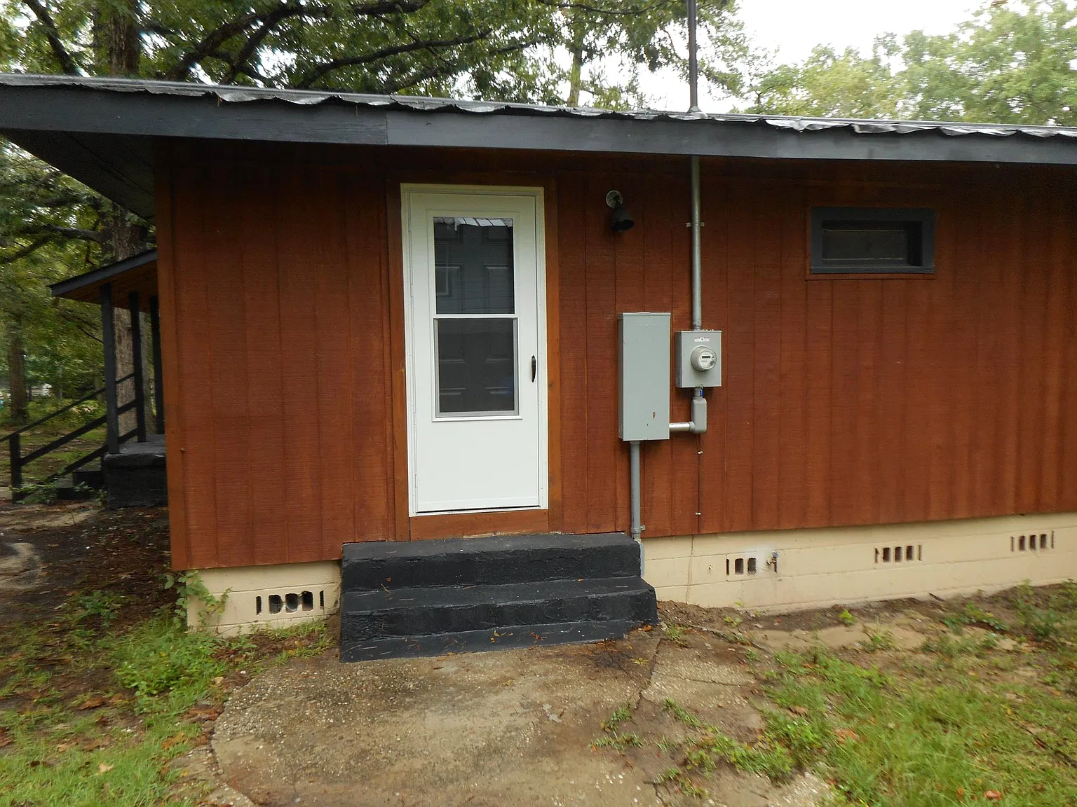 5490 Thistledown Dr — Photo 2