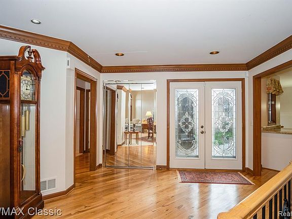 3rd image of 13588 Eaton Dr