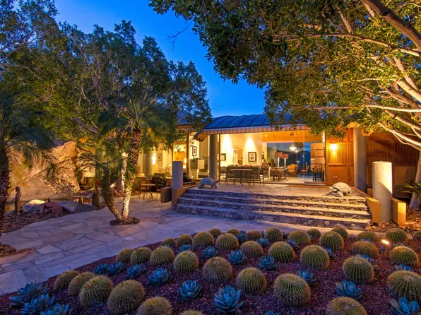 2401 Cahuilla Hills Dr, Palm Springs, CA 92264