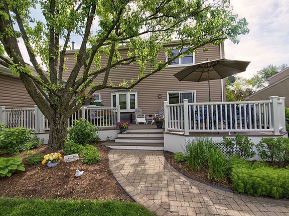 4th image of 1356 River Oak Dr