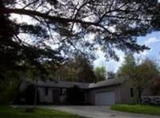 2098 Custer Orangeville Rd, Masury, OH 44438