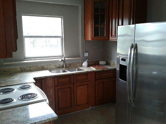 3rd image of 1901 7th Ave S