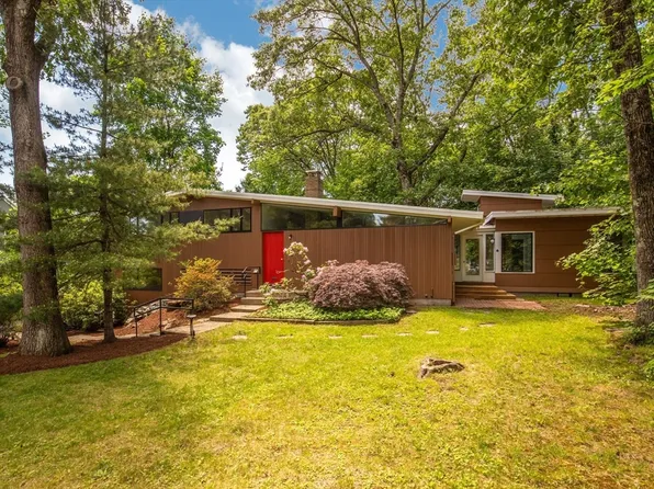 4 Rumford Rd, Lexington, MA 02420