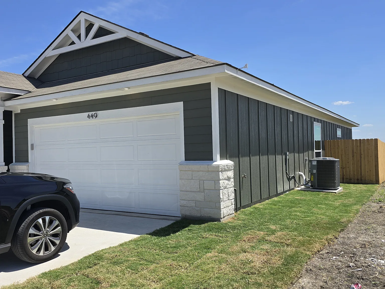 4 bed, 1783 sqft, $2,350 — Photo 4