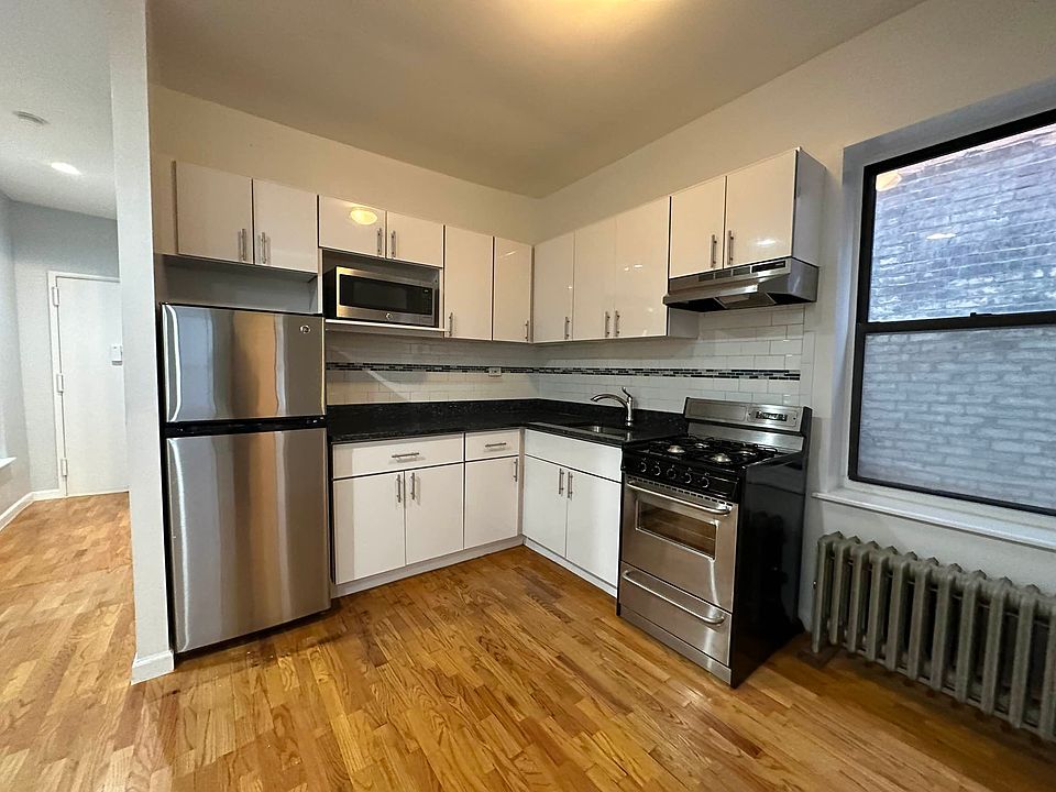 1st image of 327 W 35th St APT 5R