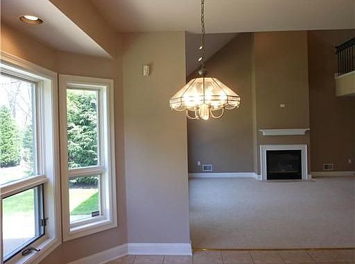 4th image of 3180 Annandale Dr
