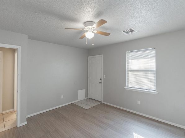 oklahoma-city-oklahoma-2088187575 picture