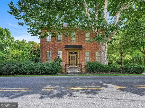 16 S Millbach Rd, Newmanstown, PA 17073