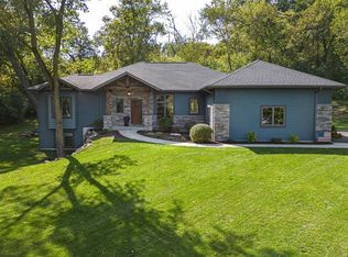 6325 W Grand Videre Dr, Janesville, WI 53548