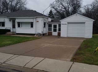 21 Alexander Ln, Bartonville, IL