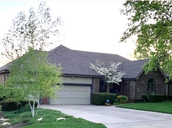 3839 E Country Pl
