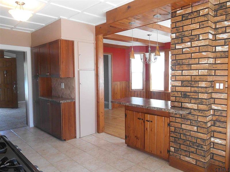 2nd image of 2106 WILLIAMS Street