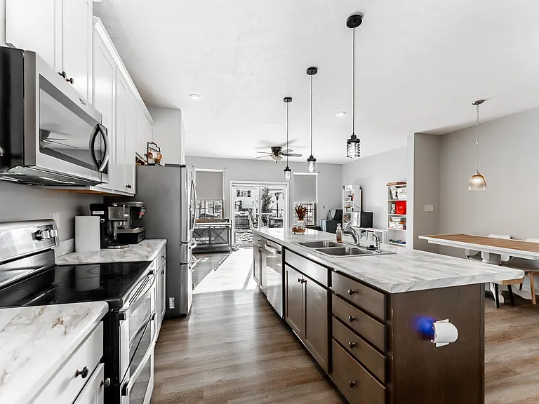 529 Turquoise Ln — Photo 16