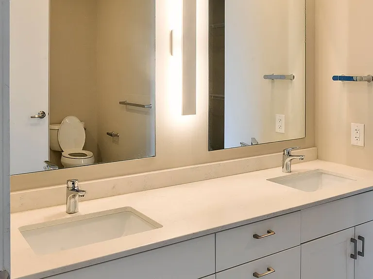 Madison Place Apartments — Photo 12