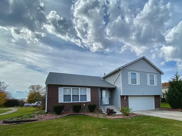 8241 W Wintergreen Dr, Frankfort, IL 60423
