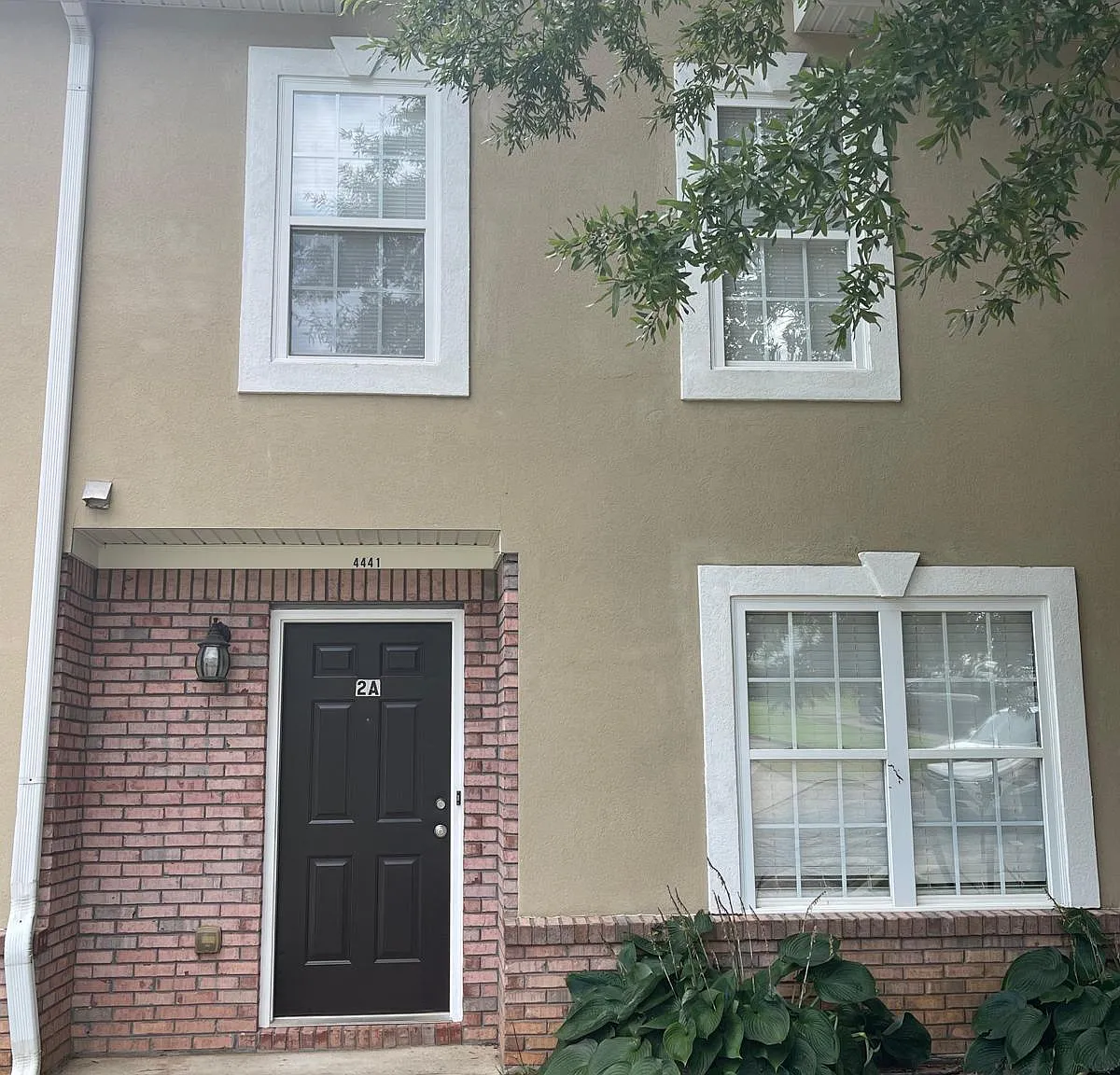 2 bed, 2.5 bath, 1294 sqft, $1,695 — Photo 2