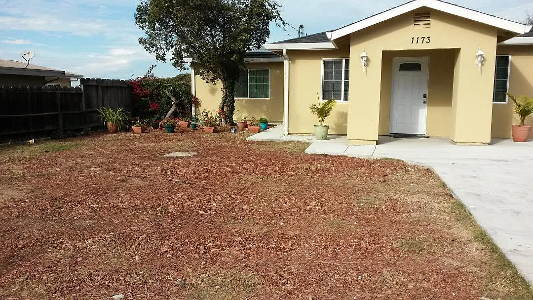 1173 Palm Ave photo 1
