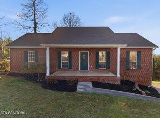 1629 Jett Rd, Maryville, TN 37804