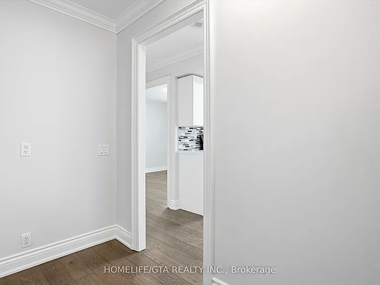1720 Eglinton Ave E #821 — Photo 23