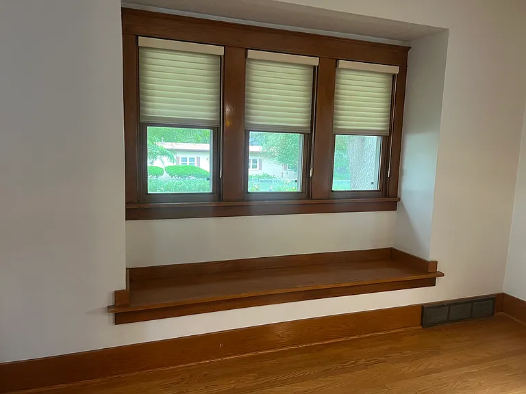 2356 S 35th Ave — Photo 16