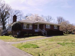 1018 Dogwood Dr, Gastonia, NC 28056