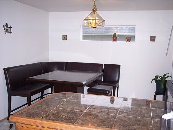 3rd image of 9037 S Sheridan Ave