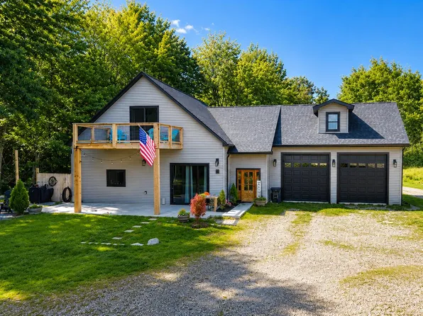 967 Newbury Neck Road, Surry, ME 04684