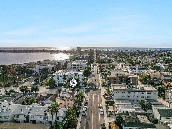 5th image of 1311-15 Pacific Beach Dr
