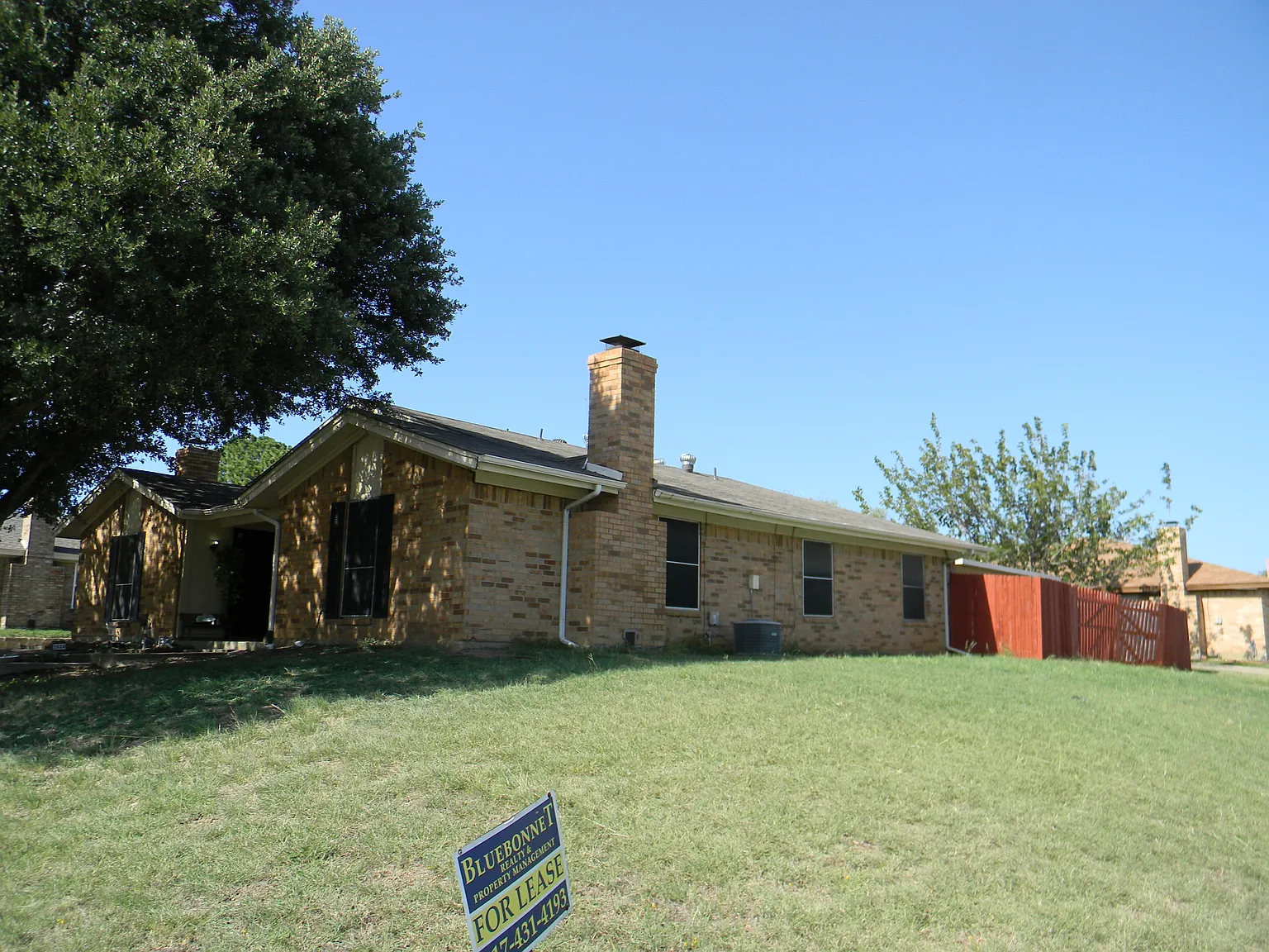 2 bed, 1008 sqft, $1,575 — Photo 2