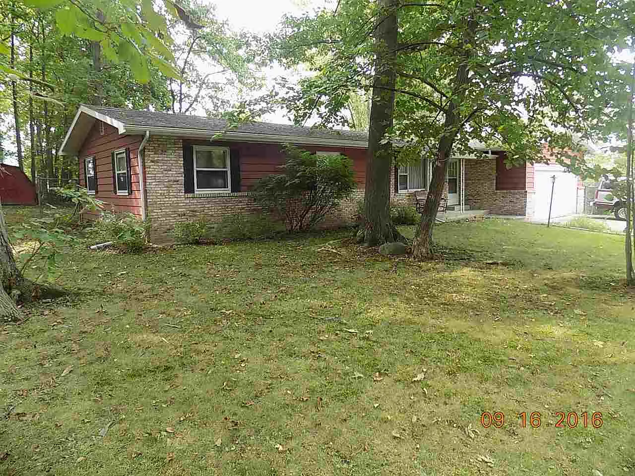 210 Woods Dr photo 1