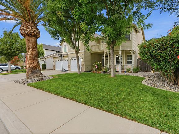 2nd image of 920 W Julia Way