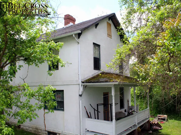 397 Gilmore St, Morgantown, WV 26505