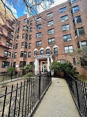 1st image of 87-10 34th Ave APT 4C