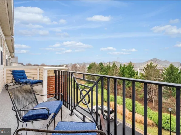 22720 Ferncrest Ter, Ashburn, VA 20148