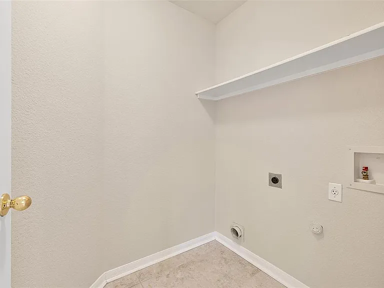 9000 Deurne Dr — Photo 20