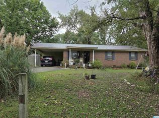 1563 Northern Dr, Sylacauga, AL 35150