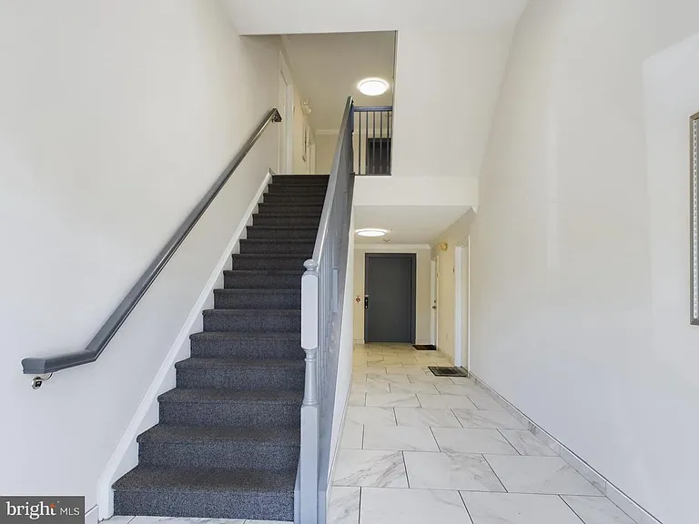 302 Baughmans Ln #M — Photo 2