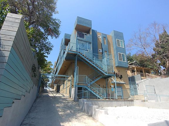 2nd image of 441 N Virgil Ave APT 3