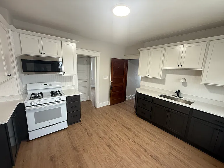 3612 Riverside Ave #2 — Photo 9