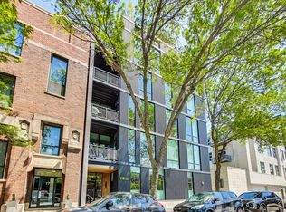 15 N Elizabeth St #100, Chicago, IL 60607