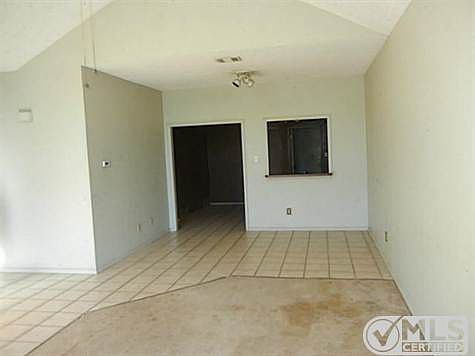 4th image of 138 Larchbrook Dr #136