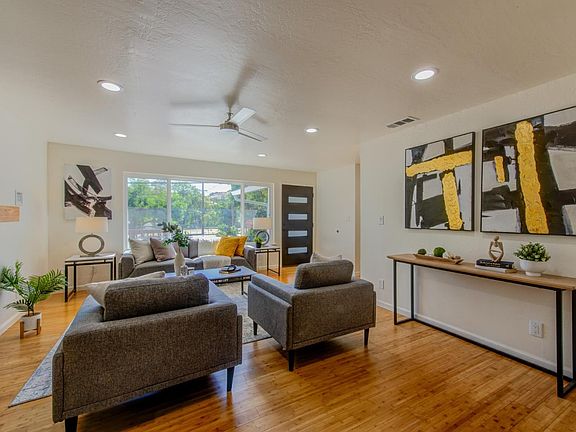 4th image of 20651 Almaden Rd