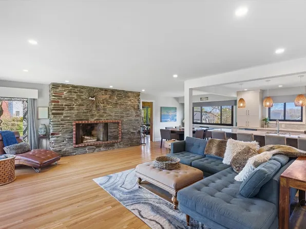 219 High Rd, Newbury, MA 01951