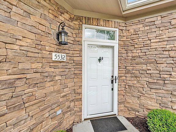 3rd image of 5532 Orchard Villas Cir #5532