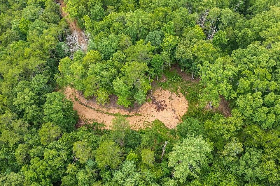 2nd image of Price Rd